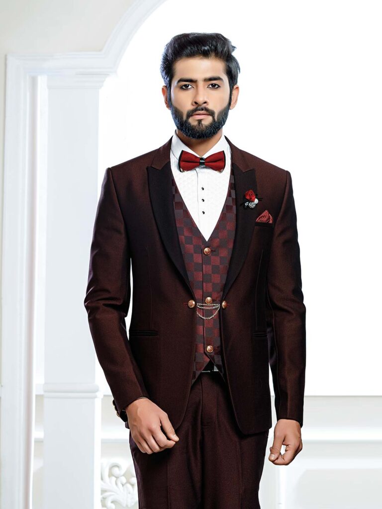 Groom In texudo